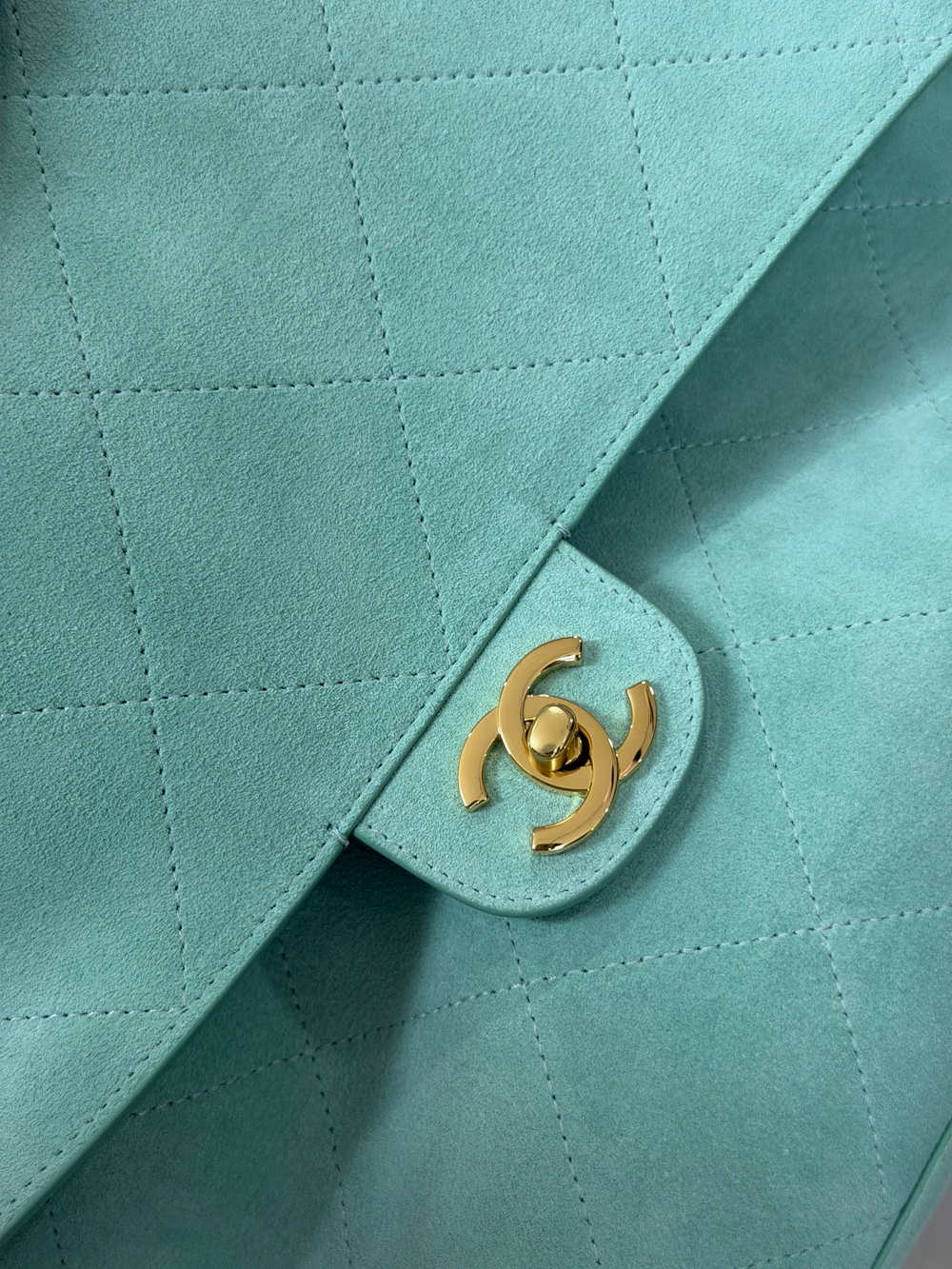 Chanel Maxi Flapbag 38 cm