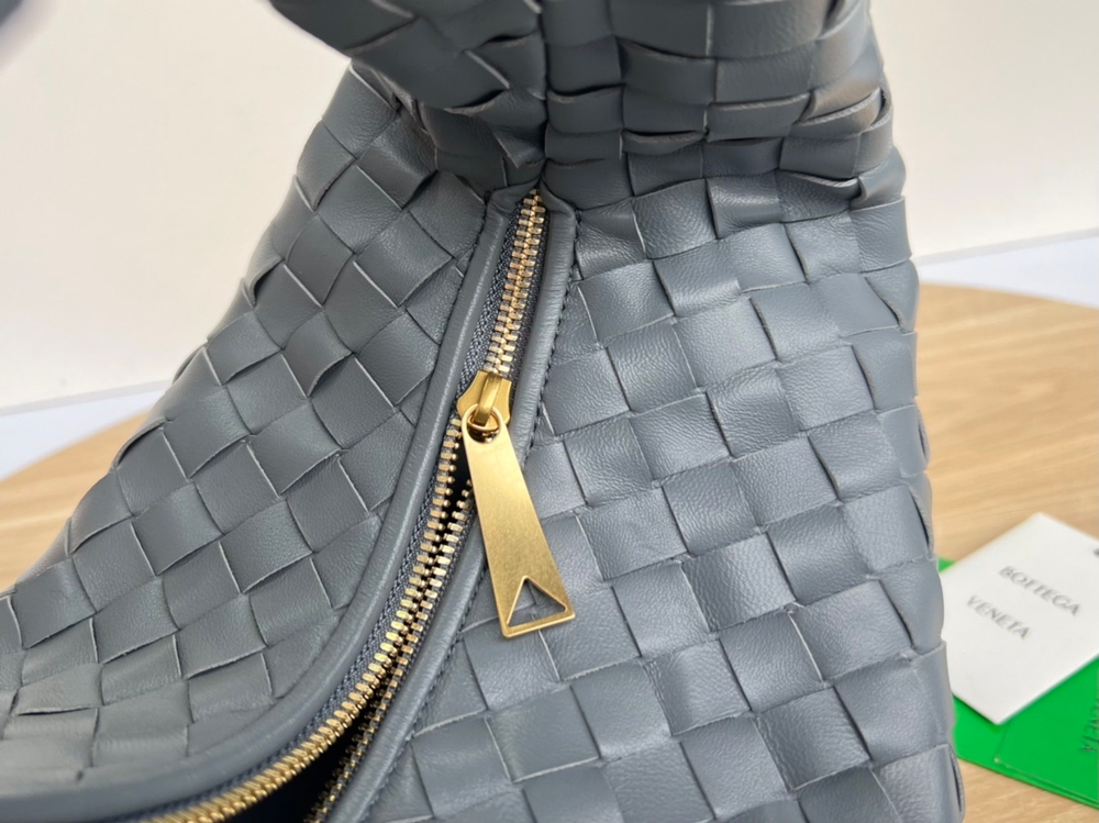 Bottega Veneta Teen Jodie 36 cm