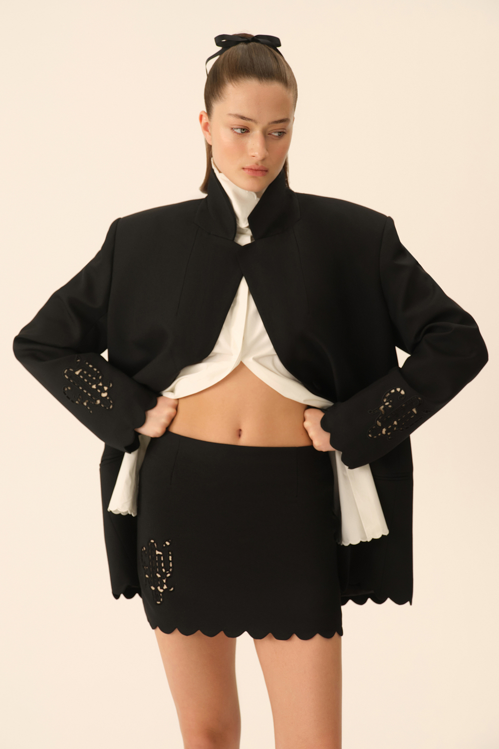 Юбка с ришелье (Romantic CEO), черная