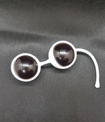 Вагинальные шарики со смещенным центром тяжести в силиконовой оболочке (черный) (Цвет: черный с белым)