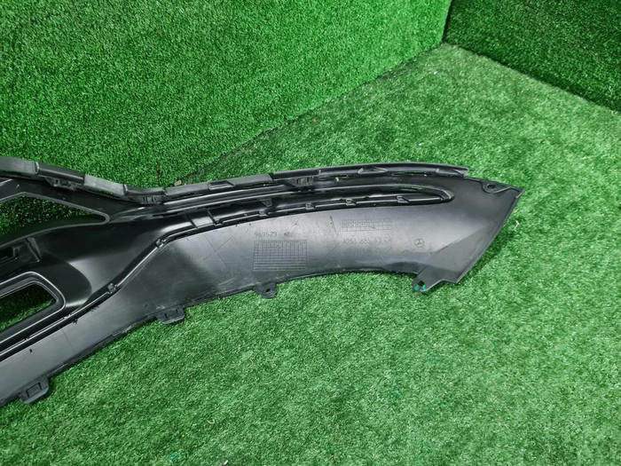 Юбка переднего бампера Mercedes GLC X253 19-22 AMG