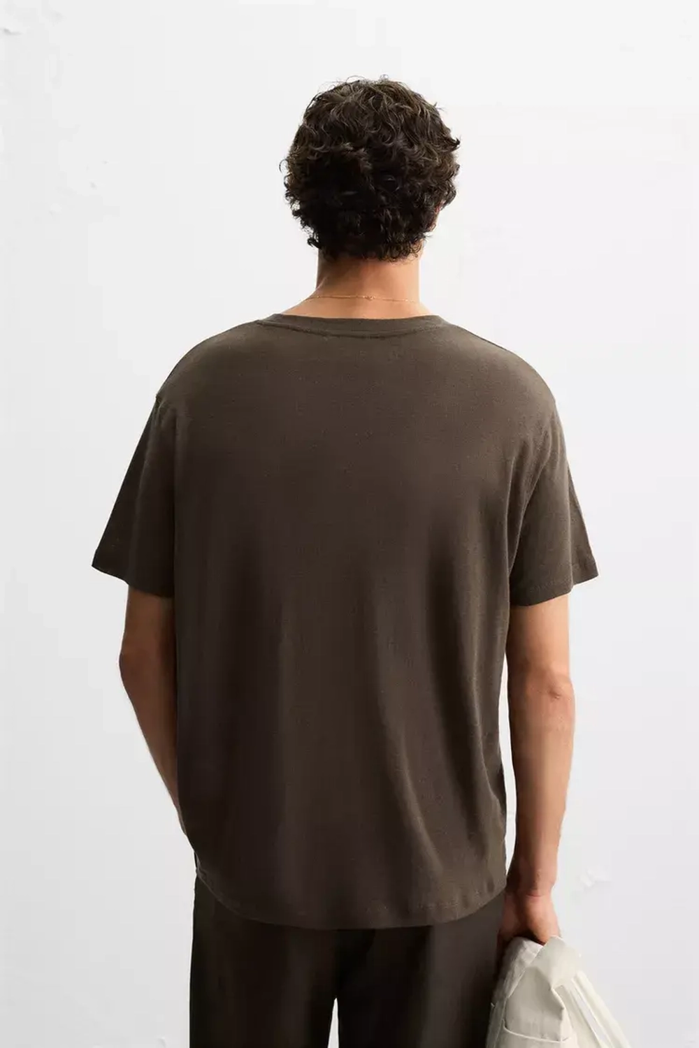 ZARA ХЛОПКОВАЯ ФУТБОЛКА, КОРИЧНЕВЫЙ