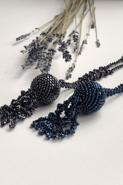 Подвеска "Шарик" Синий ручной работы оплетённый бисером