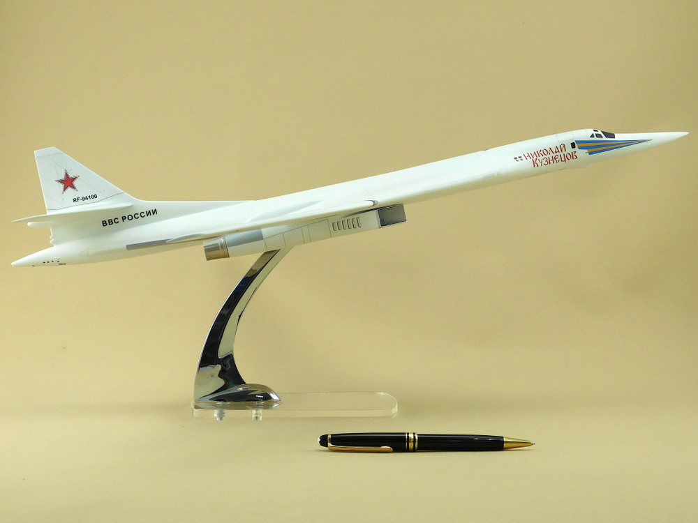 Модель самолета Ту-160 (М1:100, ВВС России, Николай Кузнецов)