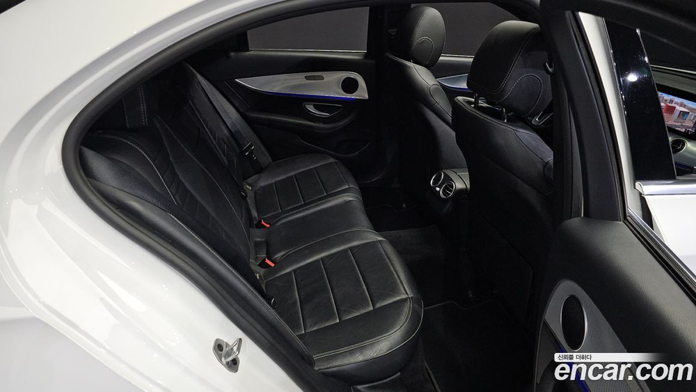 Mercedes-Benz E-Class W213 E250 Avangarde (05.2020)