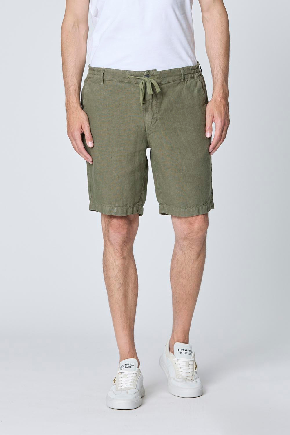 Шорты карго муж. AERONAUTICA 254 хаки (по бокам шорт карманы -КАРГО)