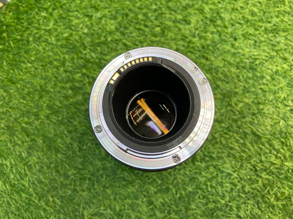 Canon EF 200mm 2.8L II USM
