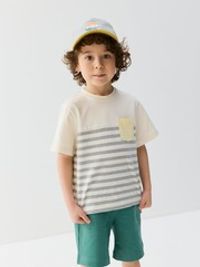 Футболка "Тофу/Нарцисс" с карманом