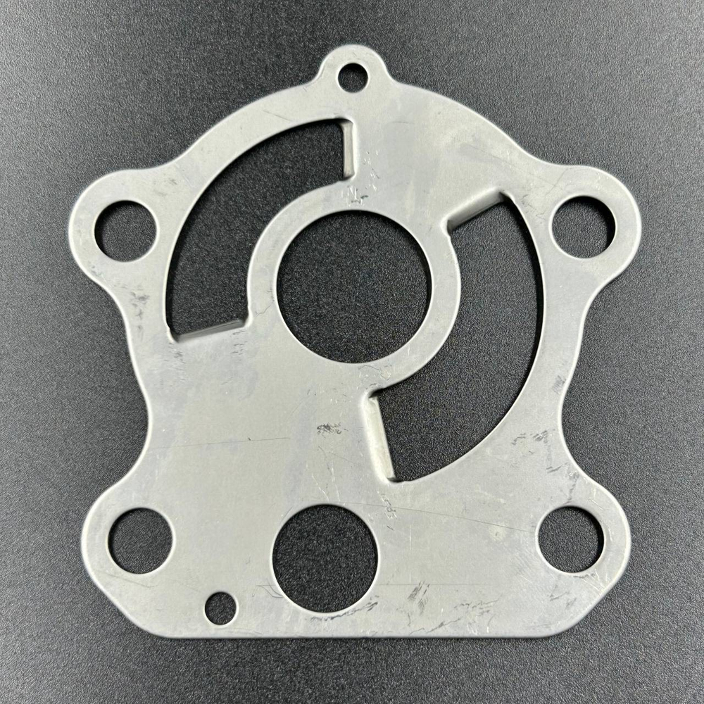 Пластина помпы охлаждения Yamaha 75-90 (Yamaha) (RAC)