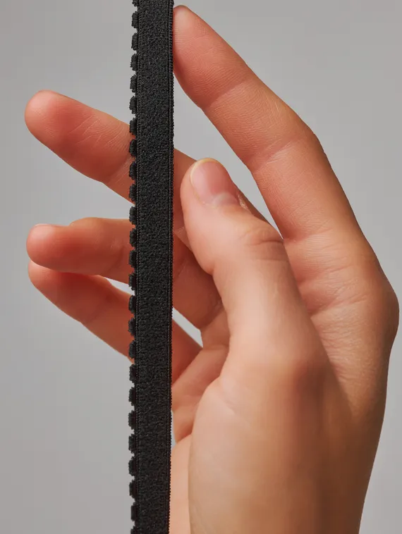 170 641/10 Резинка отделочная Lauma 10 мм, черный 170