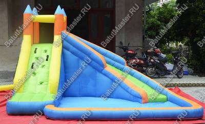 Коммерческий надувной батут "Яркий замок"  4*3*2,2 м