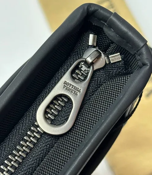 Сумка мужская Bottega Veneta через плечо