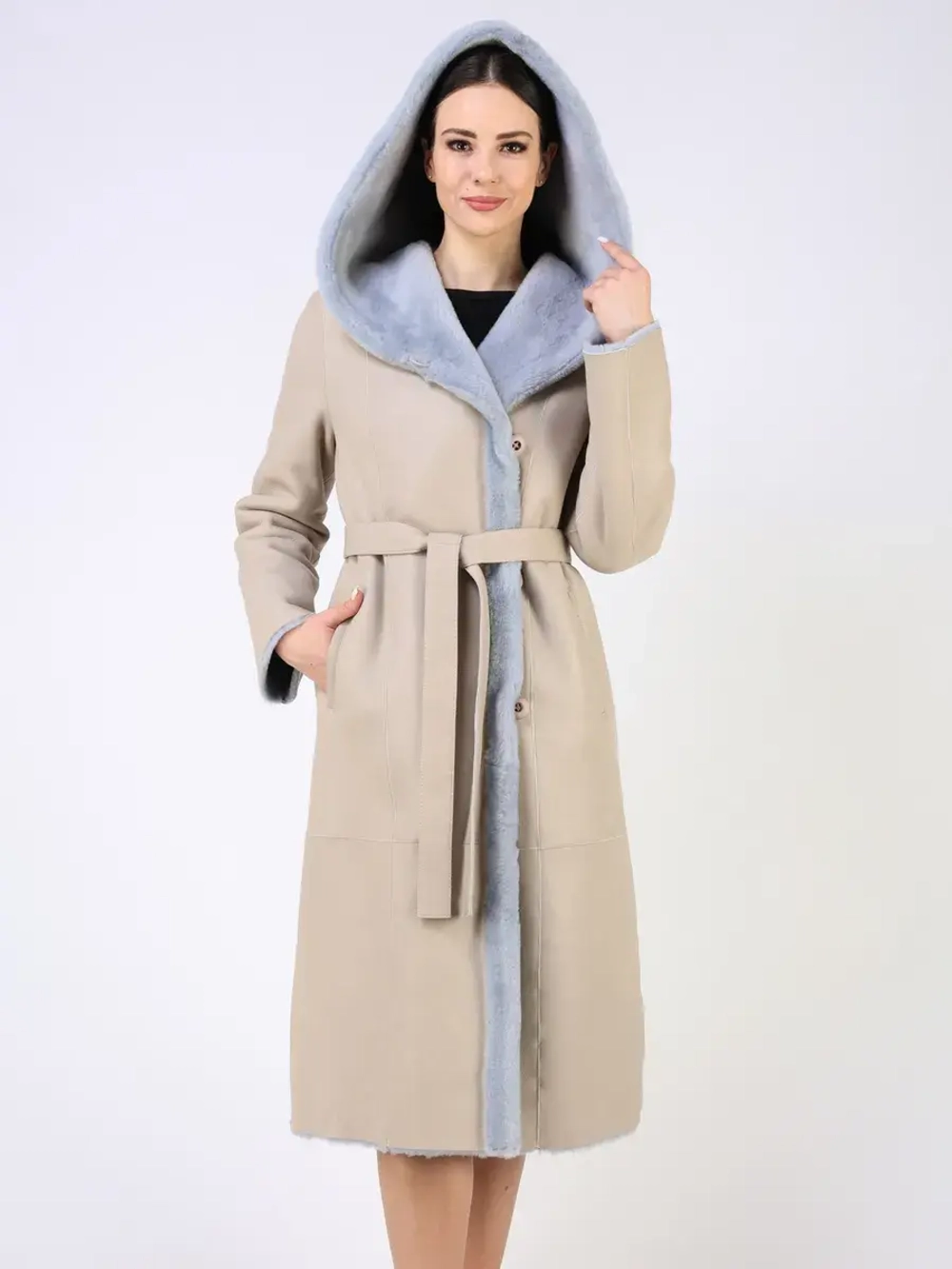 Дубленка зимняя натуральная с капюшоном