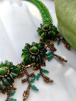 Колье: "Цветы" ручной работы из бисера с камнем Хромдиопсид