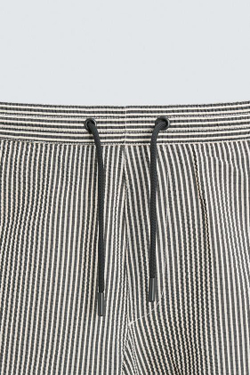 ZARA ПЛАВКИ ИЗ ЖАТОЙ ТКАНИ, ЧЕРНЫЙ