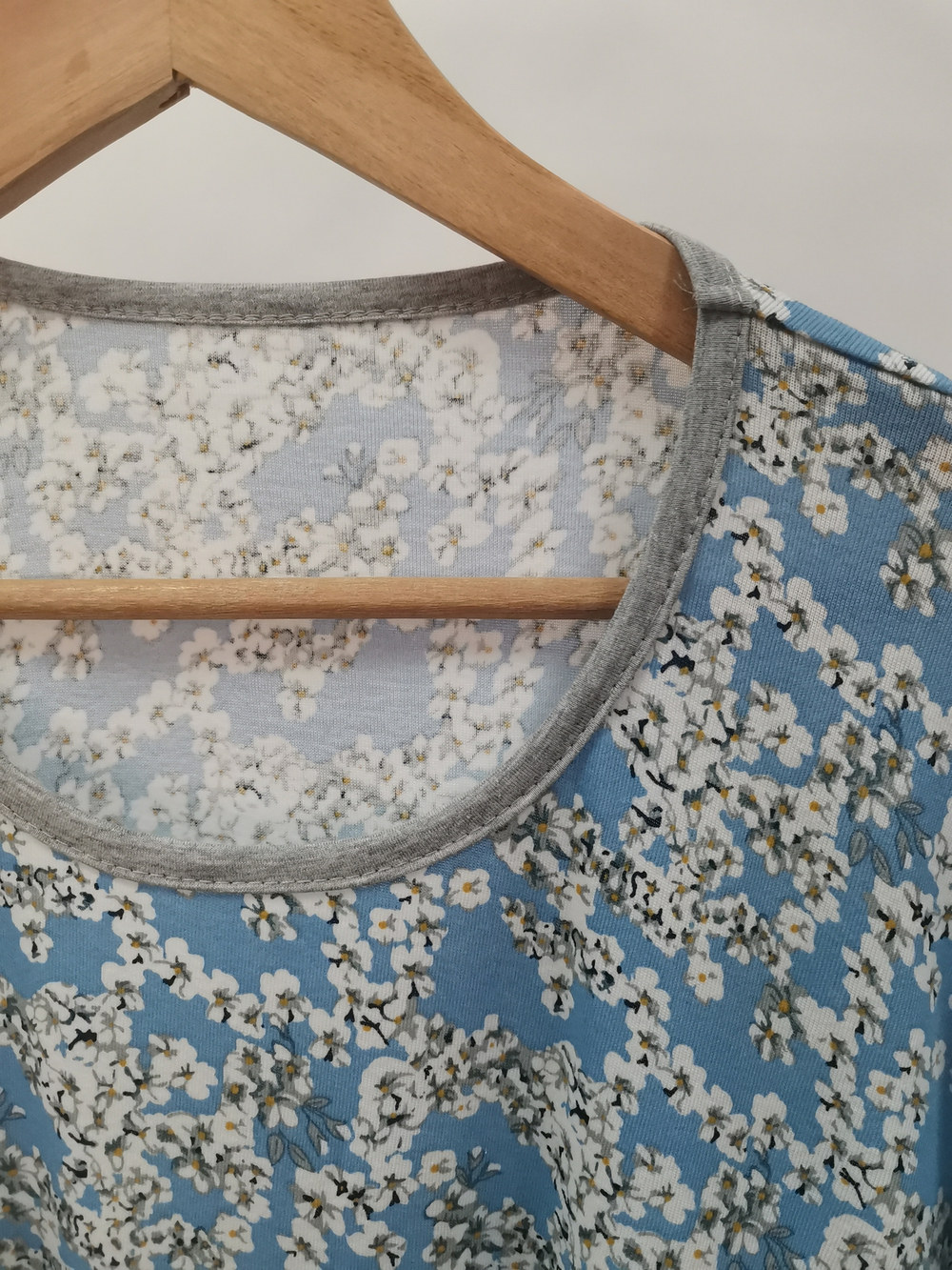 Футболка Ф-22Х/небесный-луговыецветы