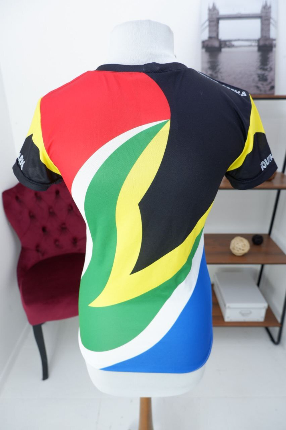 Футболка Lassen стильная 44 размер