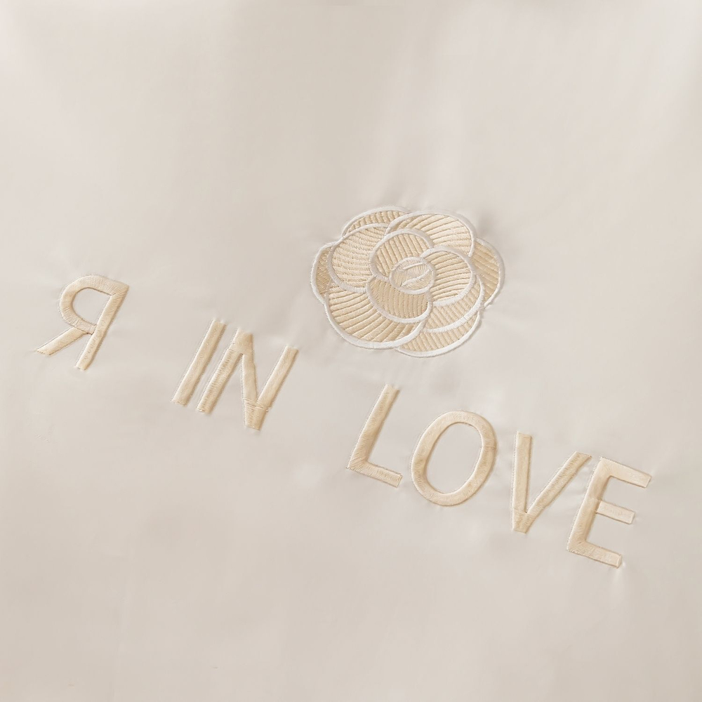 Комплект постельного белья Сатин-Шелк Я IN LOVE на резинке LVR002
