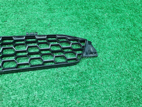Решетка переднего бампера Scania R-Series (16-нв)
