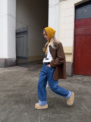 Жакет из шерсти в коричневом цвете