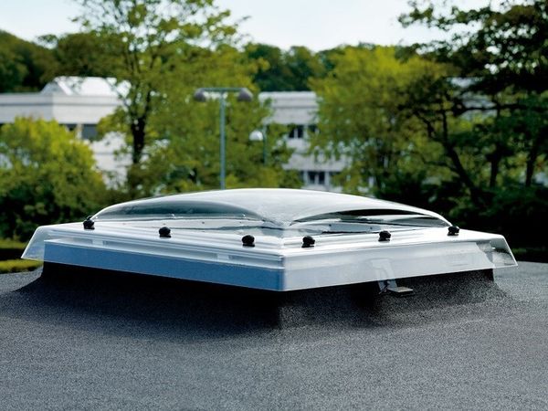 Решение VELUX для плоских кровель: зенитный фонарь