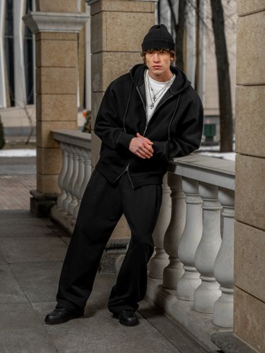 Черная худи на молнии Laine