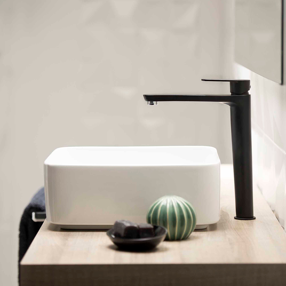 Смеситель для раковины чаши ALEXIA 3602NM чёрный