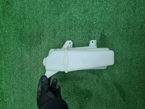 Бачок омывателя Hongqi HS5 (2019-н.в.)