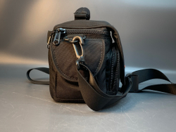 Сумка для фотоаппарата черная Lowepro