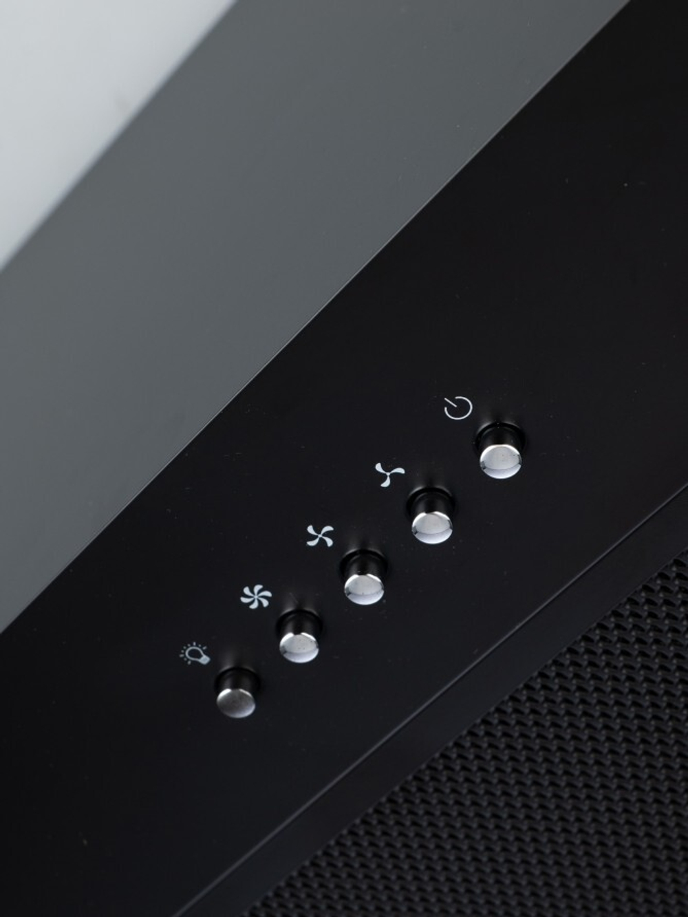 Вытяжка кухонная Quin-60 (BLACK) черный, D150мм, 1200м3/ч, полновстраиваемая, мотор 230Ватт, металл 60см, кнопочное управл.(MACBI)