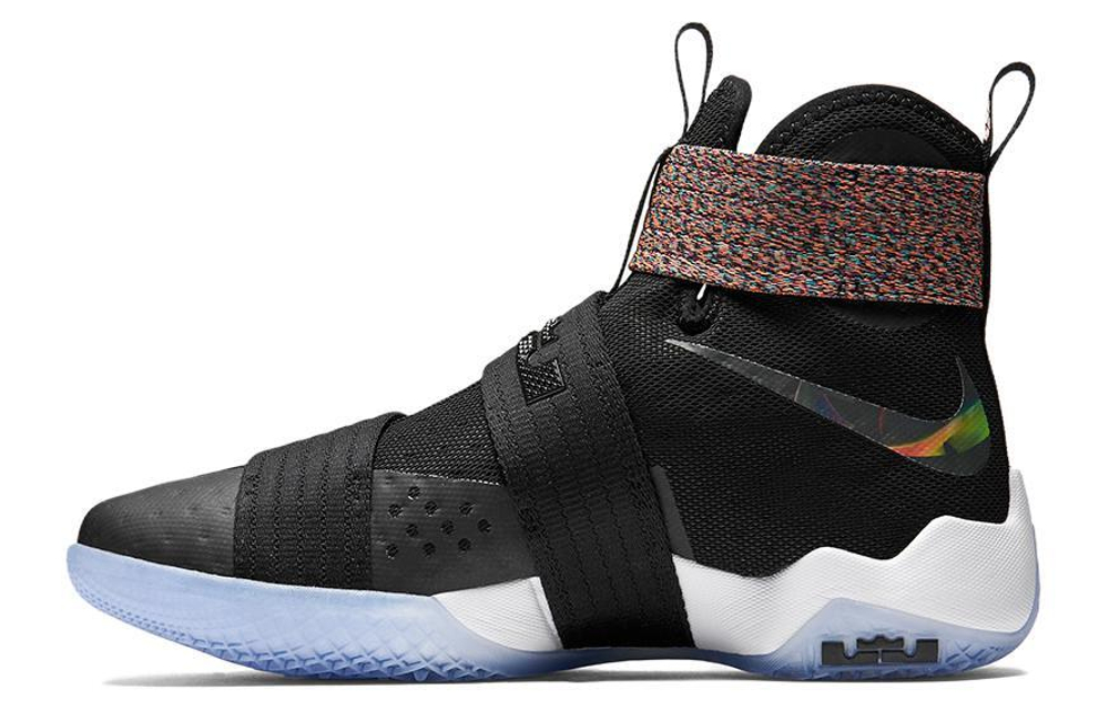 Кроссовки Nike Zoom Soldier 10 Cosmic