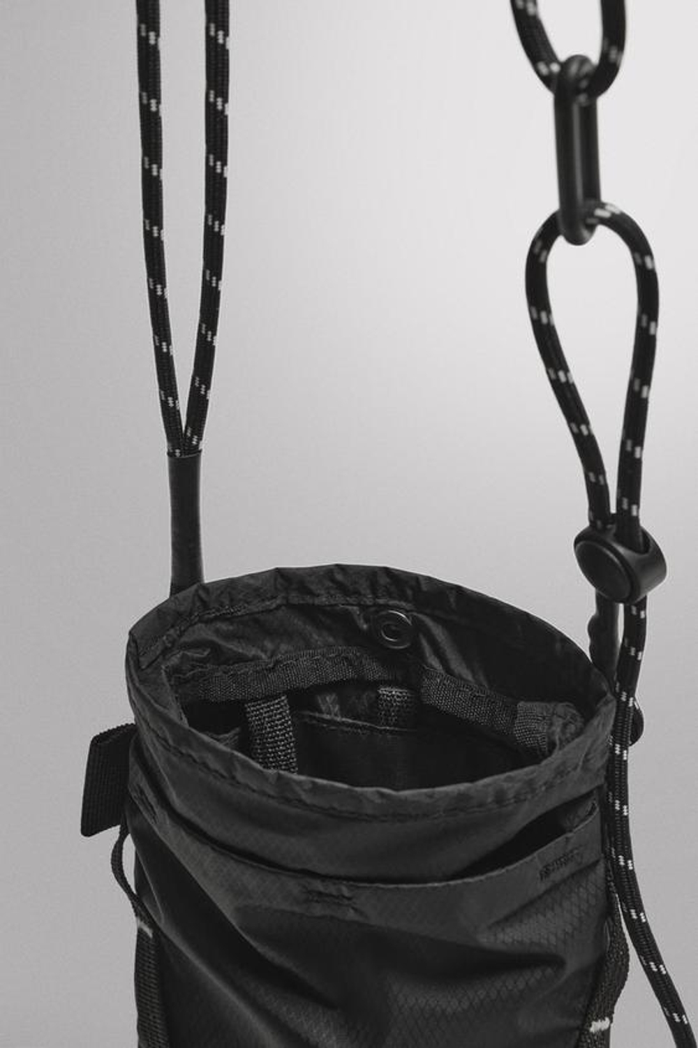 ZARA СПОРТИВНАЯ СУМКА ЧЕРЕЗ ПЛЕЧО, ЧЕРНЫЙ