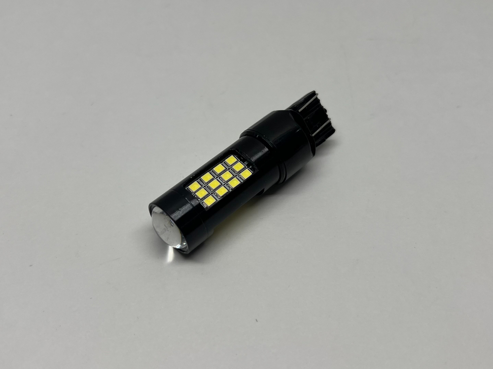 Светодиодная лампа (42 диода) W21/5W, 12-24V, белый, два контакта (за 1 шт.) -