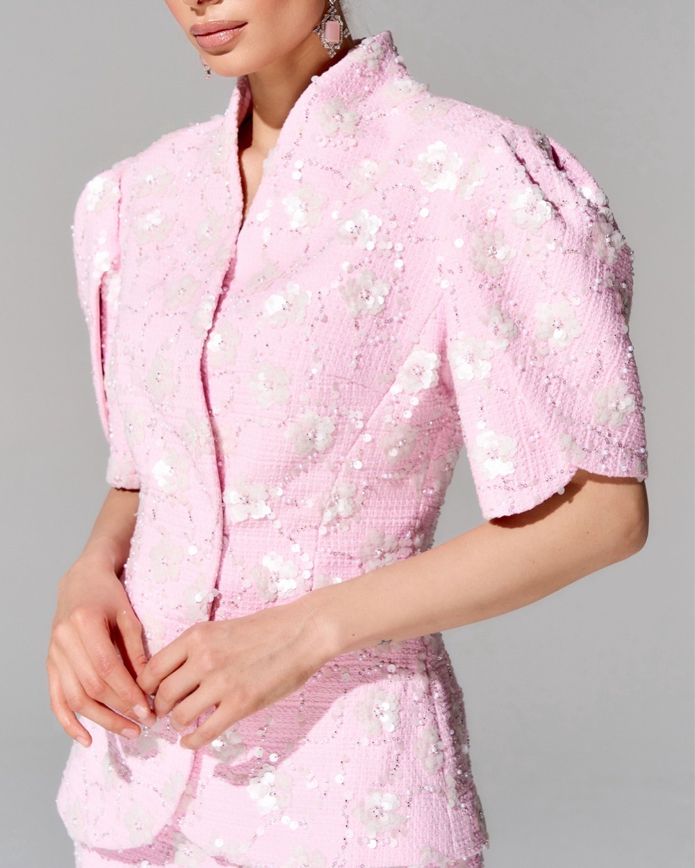 Приталенный жакет из премиального твида