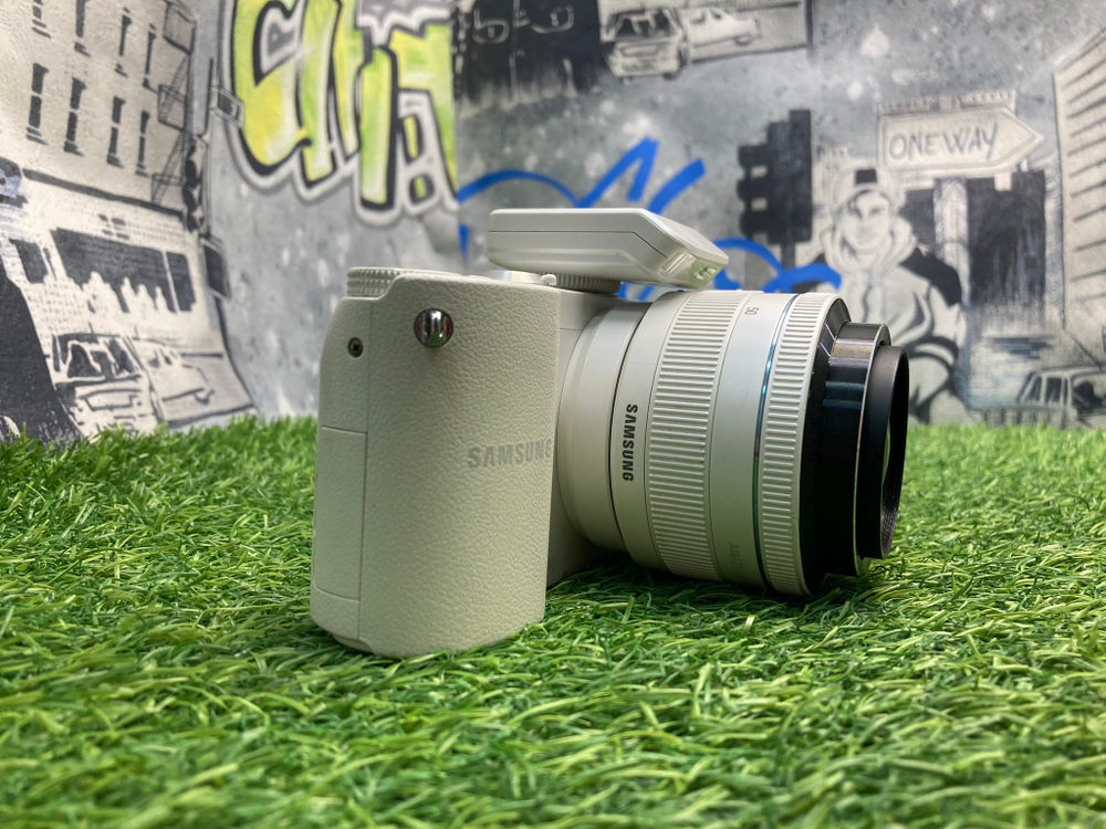 Samsung NX1000 Kit 20-50mm II ED 3.5-5.6 i-Function