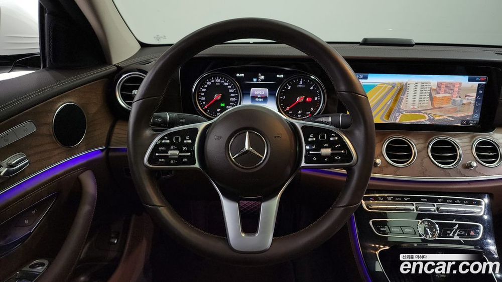 Mercedes-Benz E-Class W213 E220d 4MATIC Exclusive (03.2020)