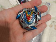 Волчок и лаунчер Winning Valkyrie 12 Volcanic B104 от Takara Tomy