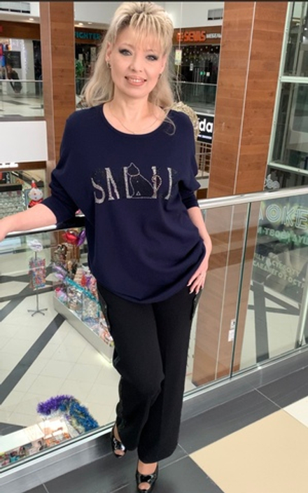 Темно-синяя туника со стразовым принтом