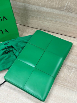 Папка Bottega Veneta