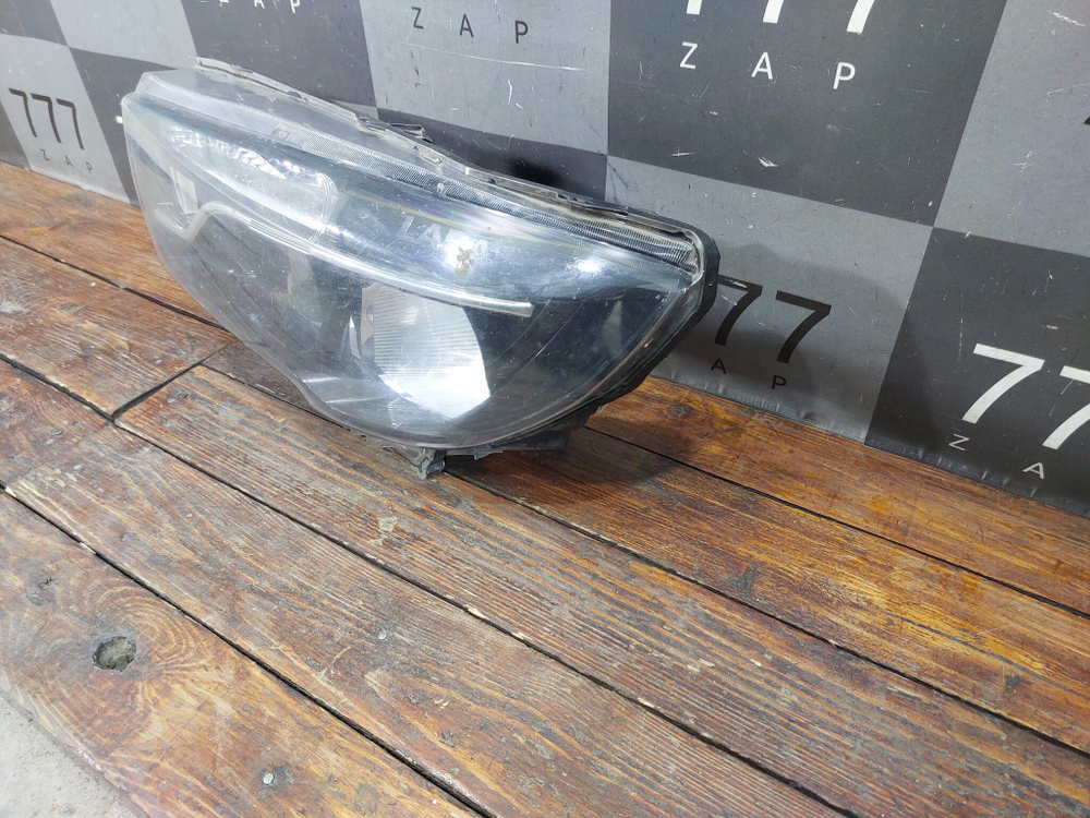 Фара левая с дефектом LADA Vesta 15-22 Б/У Оригинал 8450006953