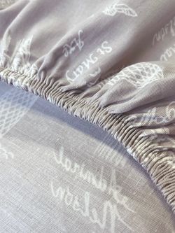 Постельное белье "Foggy Albion" евро  наволочки 50х70 2шт Простынь на резинке 180х200 см Пододеяльник 200х215 см Сказка сатин