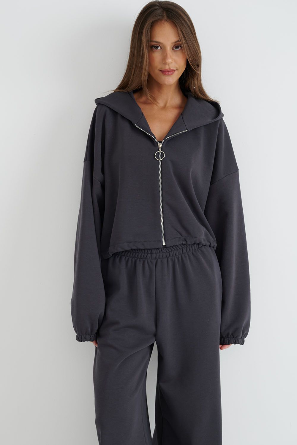 Укороченное худи на молнии цвета антрацит
