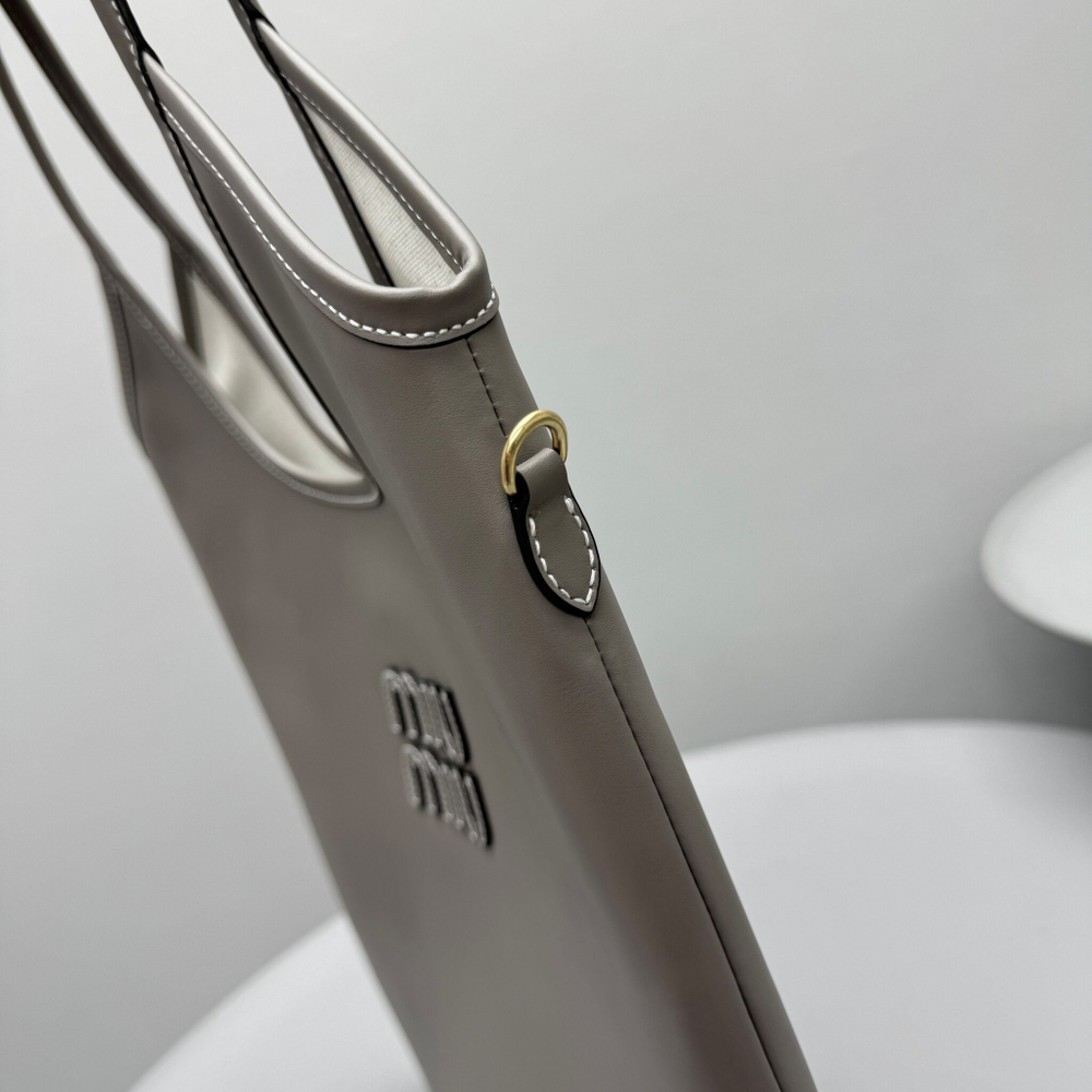 Miu Miu Ivy Bag 40 cm