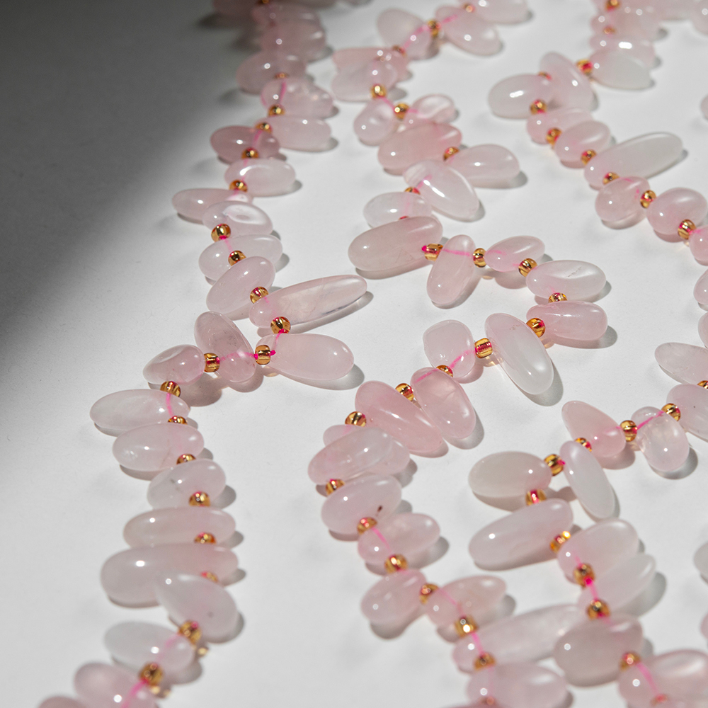 Розовый кварц натуральный, перышки, 10-22мм