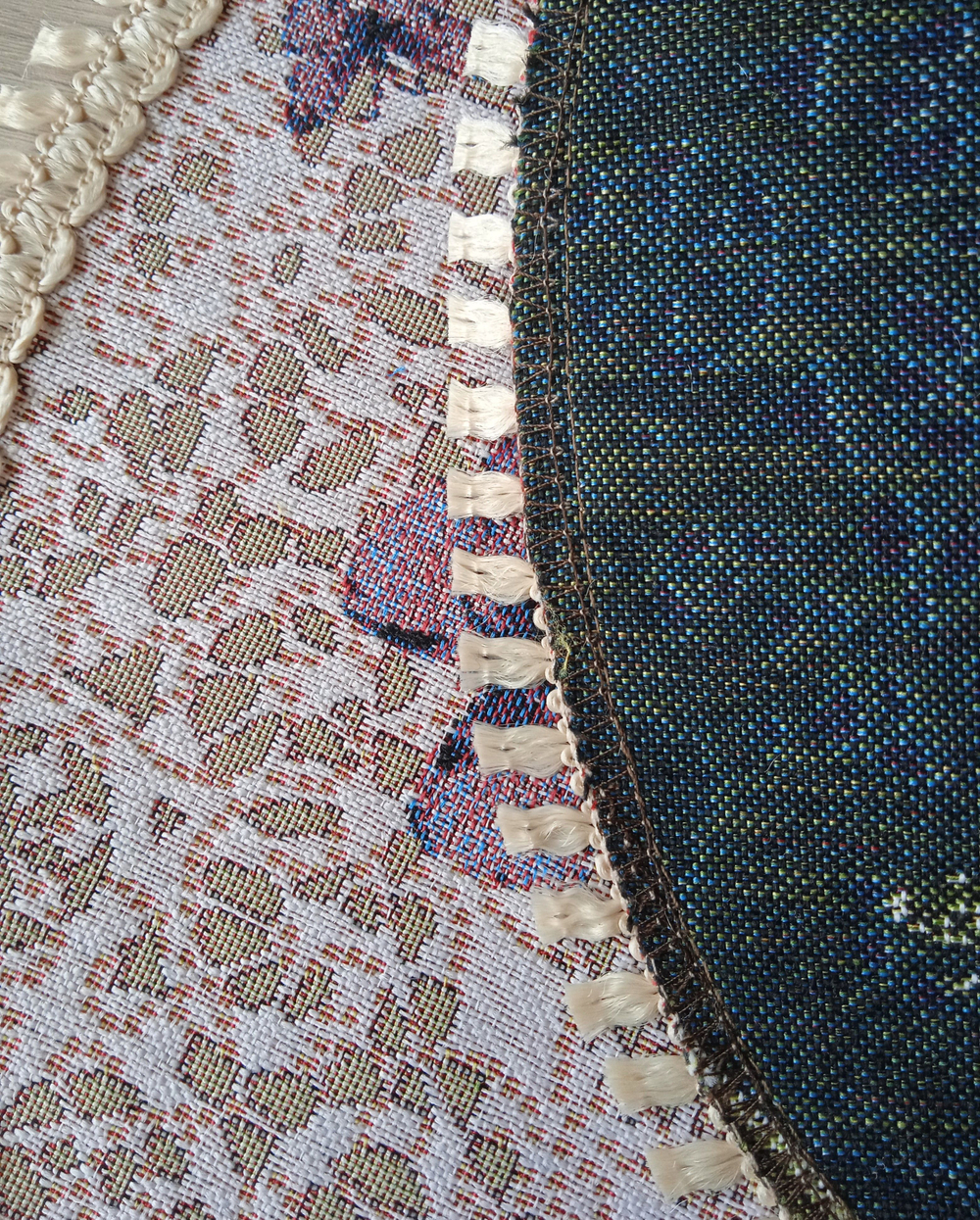 Декоративная гобеленовая салфетка Лаванда и кружево d 39 см