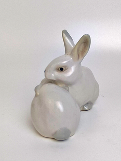 Фарфоровая статуэтка "Зайцы" Артель "Прогресс"
