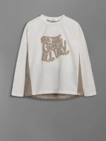 Бежевый костюм для девочки на осень