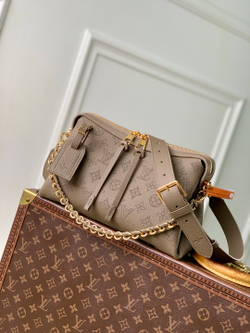 Louis Vuitton Hand It All PM