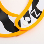 1026887 Нагрудник с карманом «Зебра», непромокаемый, на регулируемых кнопках