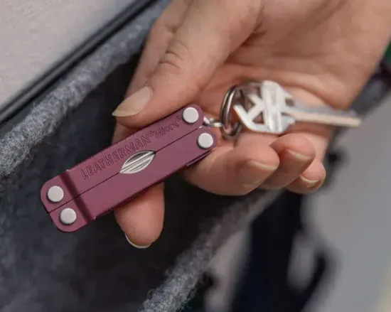 Мультитул-брелок Leatherman Мод. MICRA CHERRY (10 инструментов)(6,5см)(51г.)